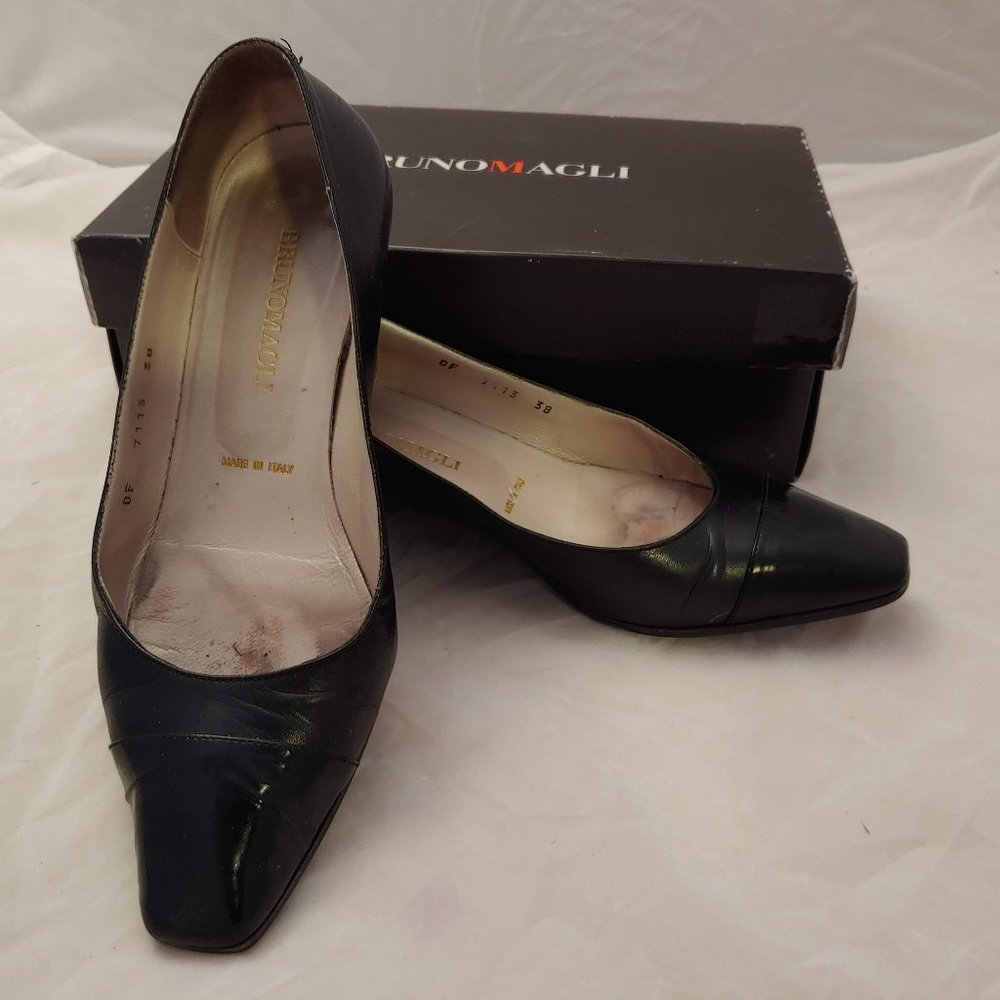 Brunomagli Shoes Pre-Owned Size 7.5 / 38